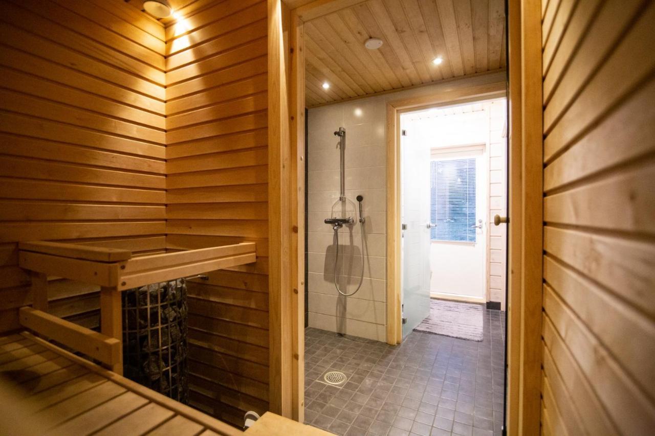 Hostal Ettomies II Äkäslompolo Exterior foto